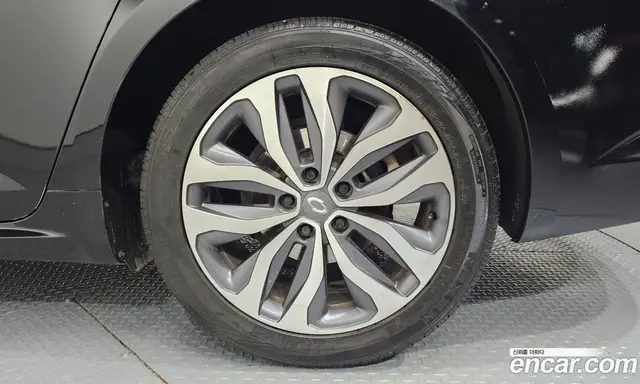 Renault (Samsung) SM6 2017 2.0 автомат (гидро), миниатюра 7 Renault (Samsung) SM6 2017 2.0 автомат (гидро), миниатюра 7