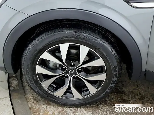 Renault (Samsung) XM3 2022 1.6 автомат (гидро), миниатюра 8 Renault (Samsung) XM3 2022 1.6 автомат (гидро), миниатюра 8