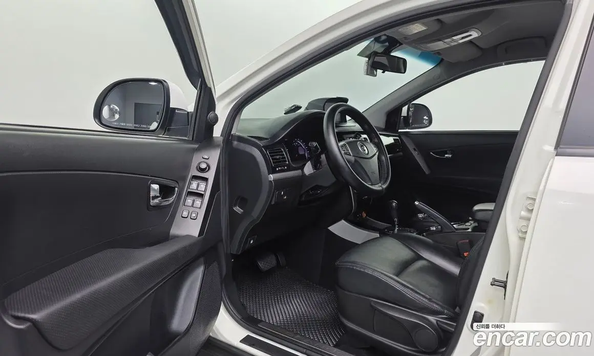 SsangYong Korando 2013 2.0 автомат (гидро), фото 13