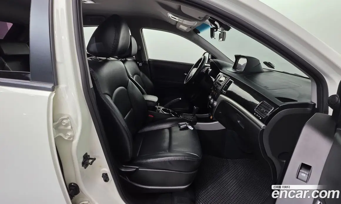 SsangYong Korando 2013 2.0 автомат (гидро), фото 16