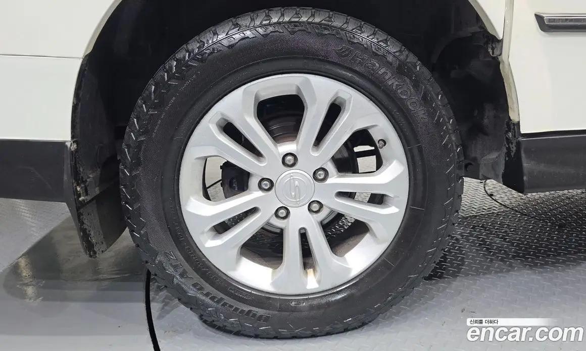 SsangYong Korando 2016 2.2 автомат (гидро), фото 5 SsangYong Korando 2016 2.2 автомат (гидро), фото 5