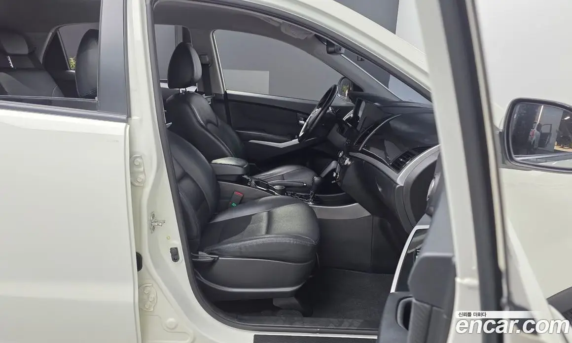 SsangYong Korando 2017 2.2 автомат (гидро), фото 17