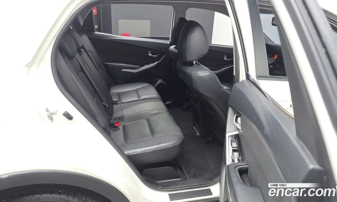 SsangYong Korando 2017 2.2 автомат (гидро), фото 18