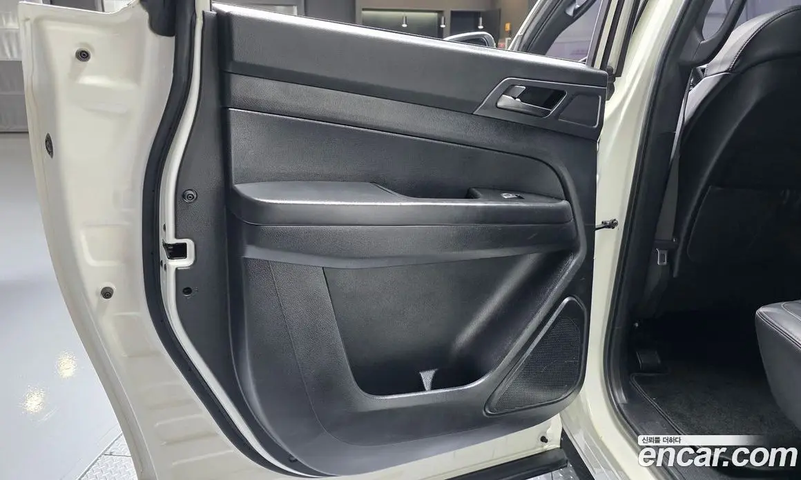 SsangYong Rexton 2022 2.2 автомат (гидро), фото 15