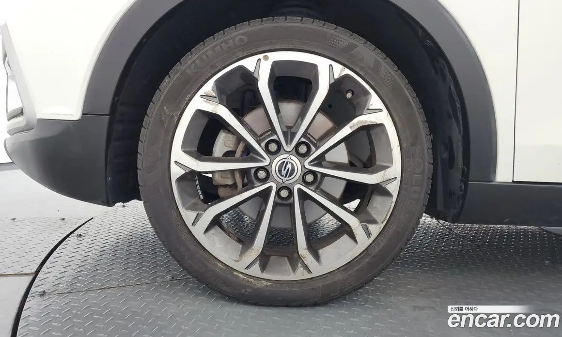 SsangYong TIBOLI 2016 1.6 автомат (гидро), фото 5 SsangYong TIBOLI 2016 1.6 автомат (гидро), фото 5