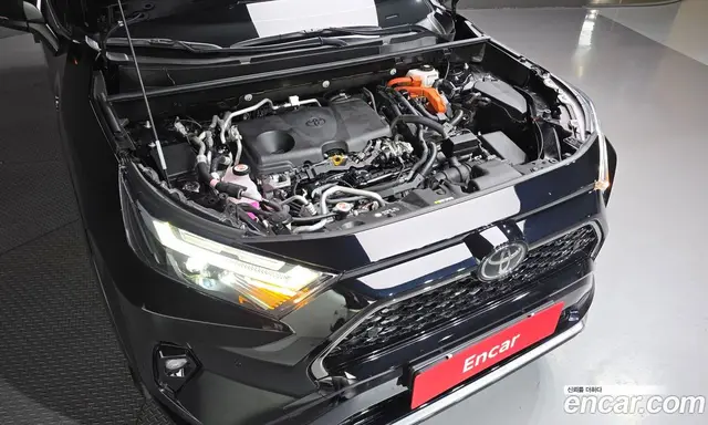 Toyota RAV4 2025 2.5 автомат (гидро), миниатюра 6