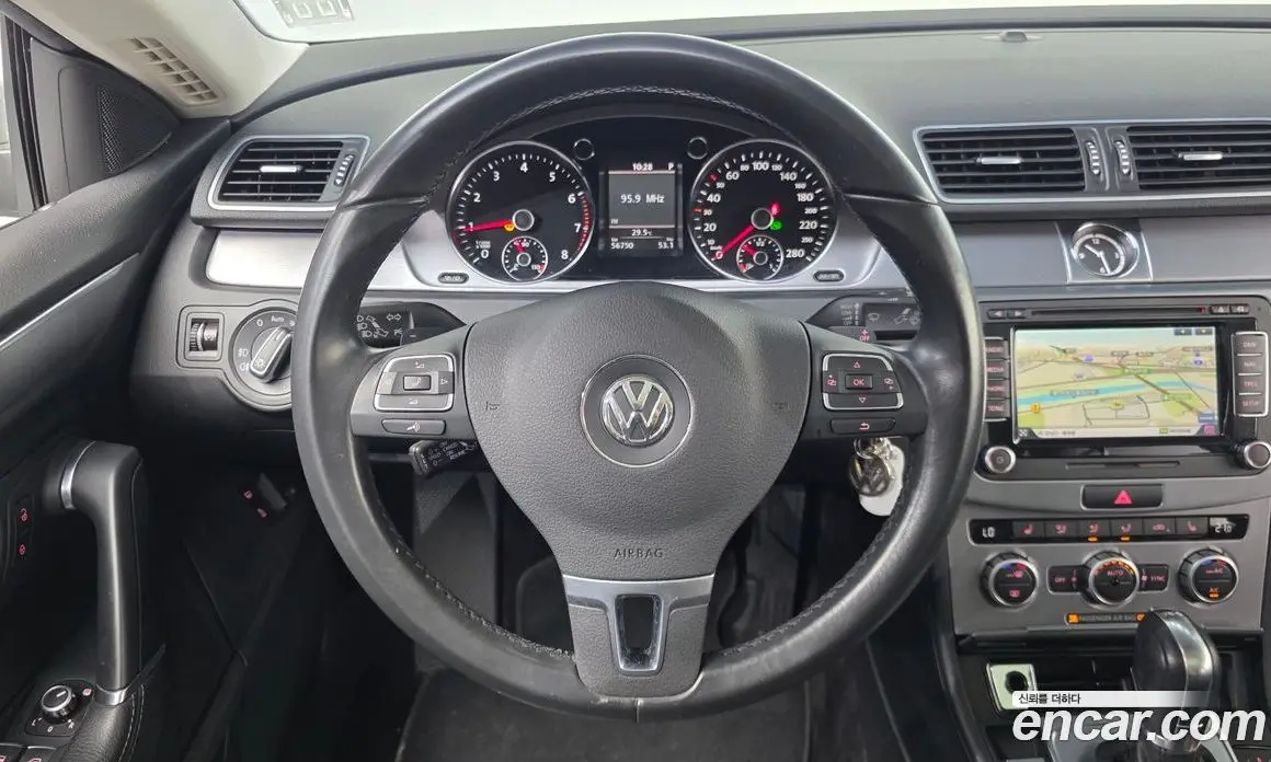 Volkswagen CC 2014 2.0 автомат (гидро), фото 18 Volkswagen CC 2014 2.0 автомат (гидро), фото 18