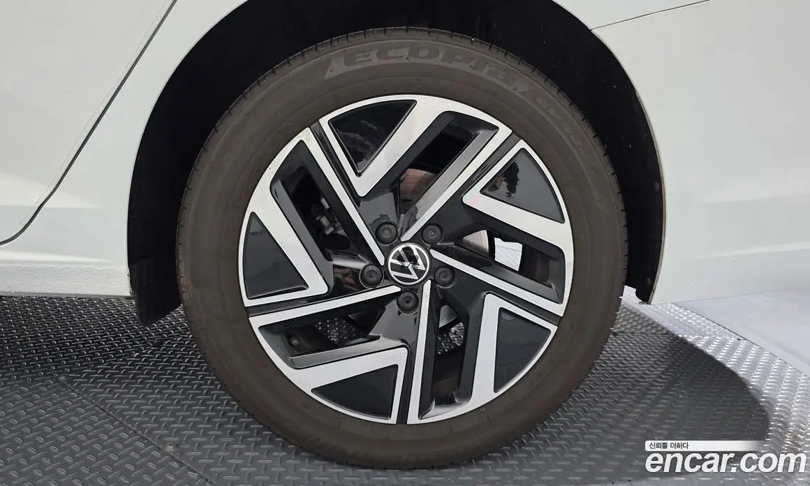 Volkswagen Jetta 2024 1.5 автомат (гидро), фото 7 Volkswagen Jetta 2024 1.5 автомат (гидро), фото 7