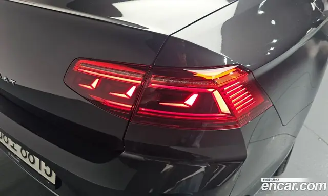 Volkswagen Passat 2022 2.0 автомат (гидро), миниатюра 8 Volkswagen Passat 2022 2.0 автомат (гидро), миниатюра 8