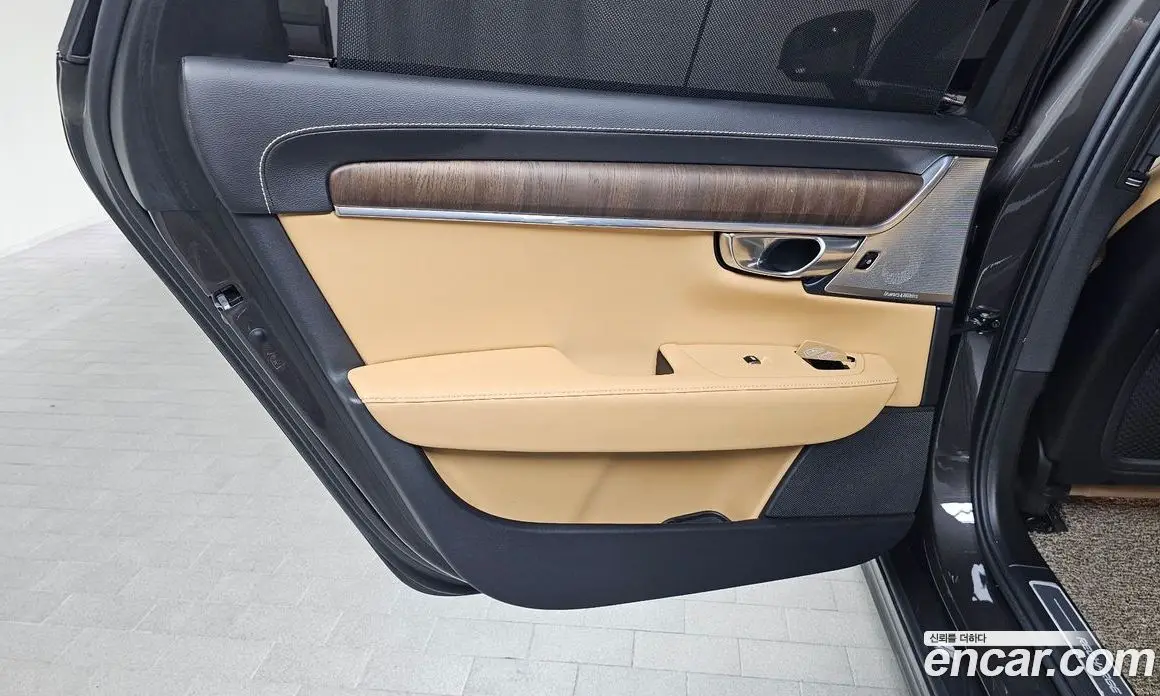 Volvo S90 2021 2.0 автомат (гидро), фото 15 Volvo S90 2021 2.0 автомат (гидро), фото 15