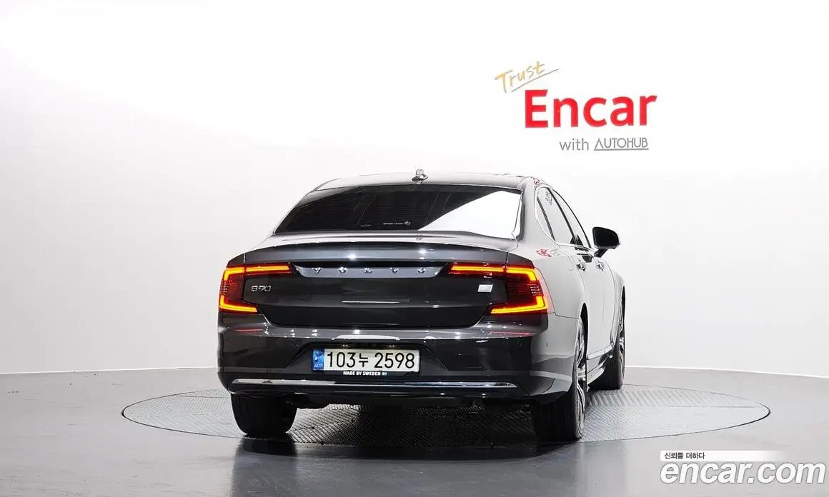 Volvo S90 2021 2.0 автомат (гидро), фото 4 Volvo S90 2021 2.0 автомат (гидро), фото 4