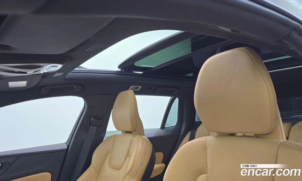 Volvo V60 2020 2.0 автомат (гидро), фото 16 Volvo V60 2020 2.0 автомат (гидро), фото 16