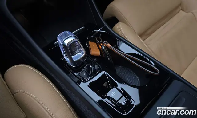 Volvo XC40 2022 2.0 автомат (гидро), миниатюра 12