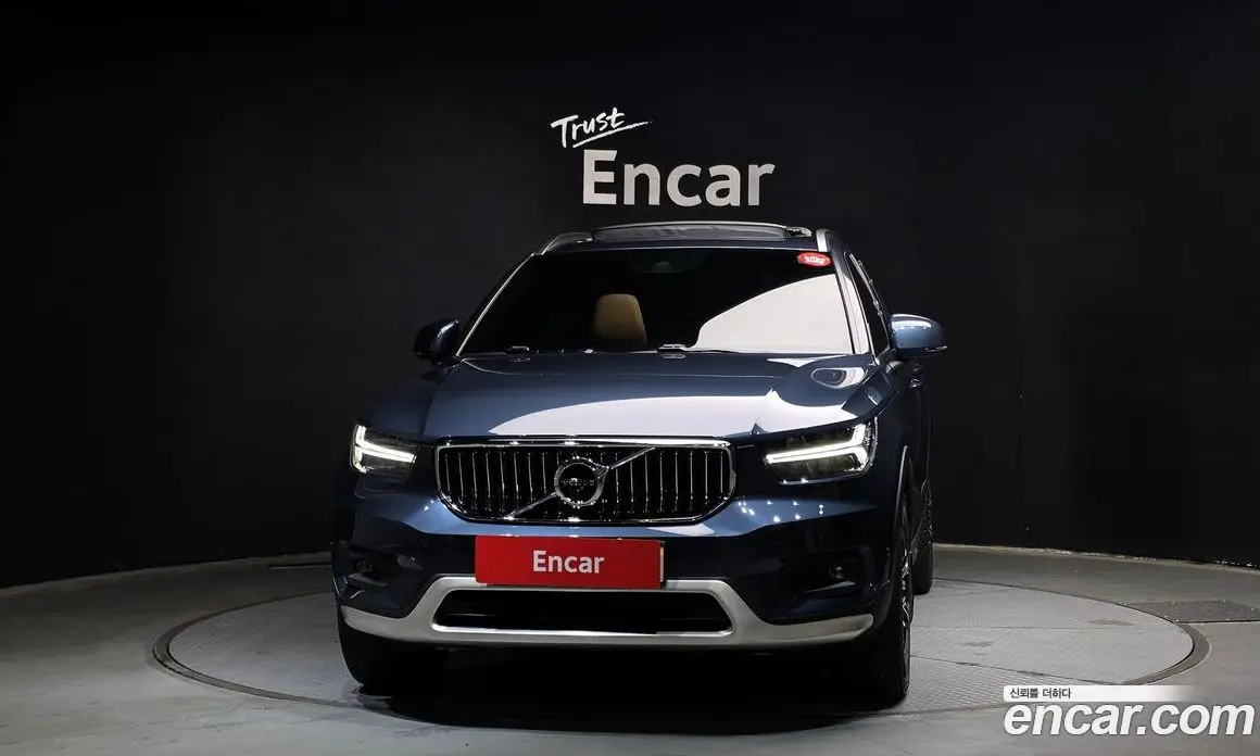 Volvo XC40 2022 2.0 автомат (гидро), фото 3 Volvo XC40 2022 2.0 автомат (гидро), фото 3