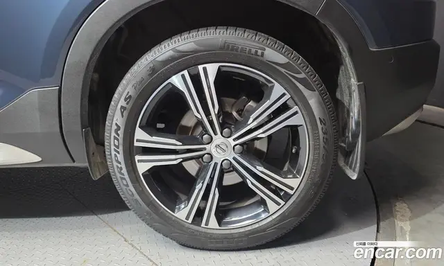 Volvo XC40 2022 2.0 автомат (гидро), миниатюра 7 Volvo XC40 2022 2.0 автомат (гидро), миниатюра 7