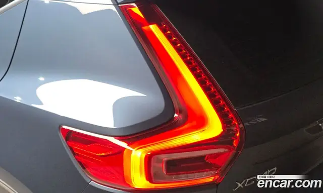 Volvo XC40 2022 2.0 автомат (гидро), миниатюра 9 Volvo XC40 2022 2.0 автомат (гидро), миниатюра 9