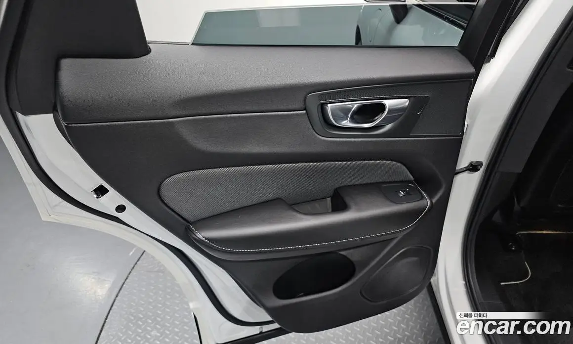 Volvo XC60 2021 2.0 автомат (гидро), фото 14 Volvo XC60 2021 2.0 автомат (гидро), фото 14