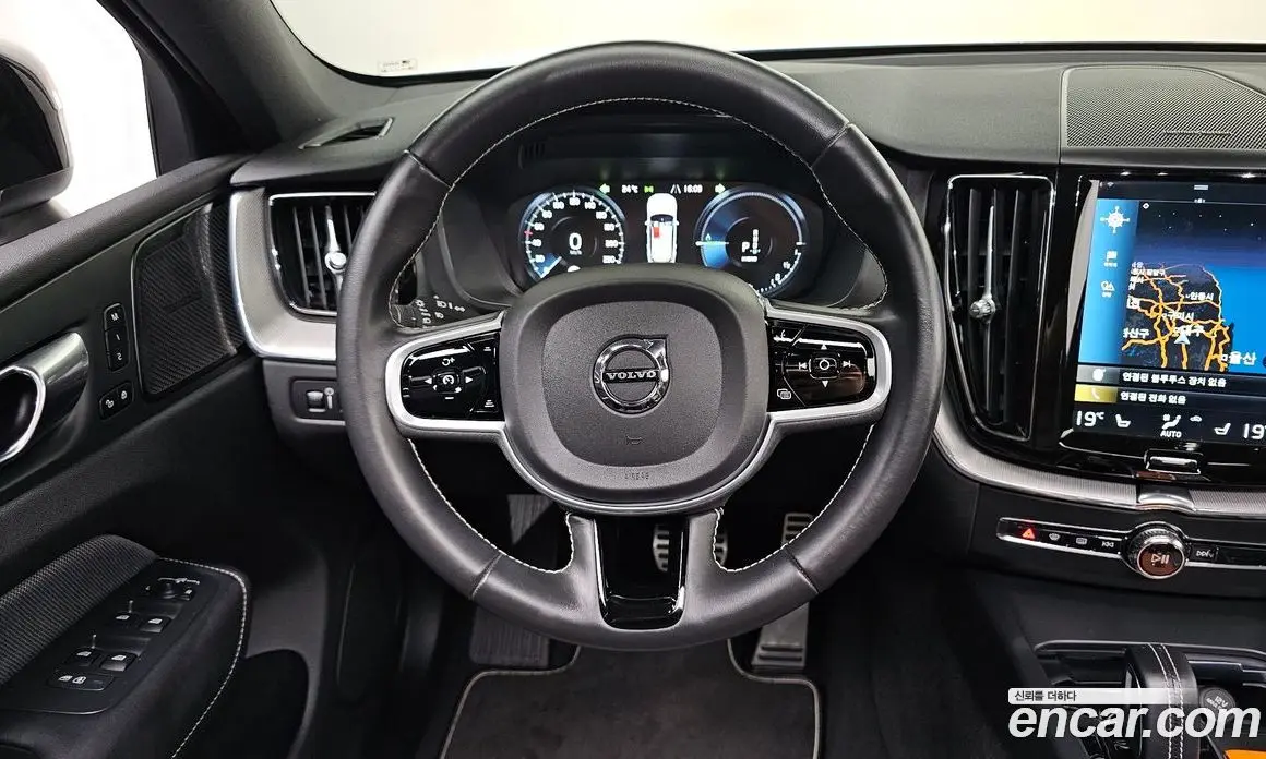 Volvo XC60 2021 2.0 автомат (гидро), фото 18 Volvo XC60 2021 2.0 автомат (гидро), фото 18