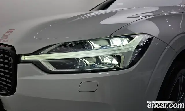 Volvo XC60 2021 2.0 автомат (гидро), миниатюра 7 Volvo XC60 2021 2.0 автомат (гидро), миниатюра 7