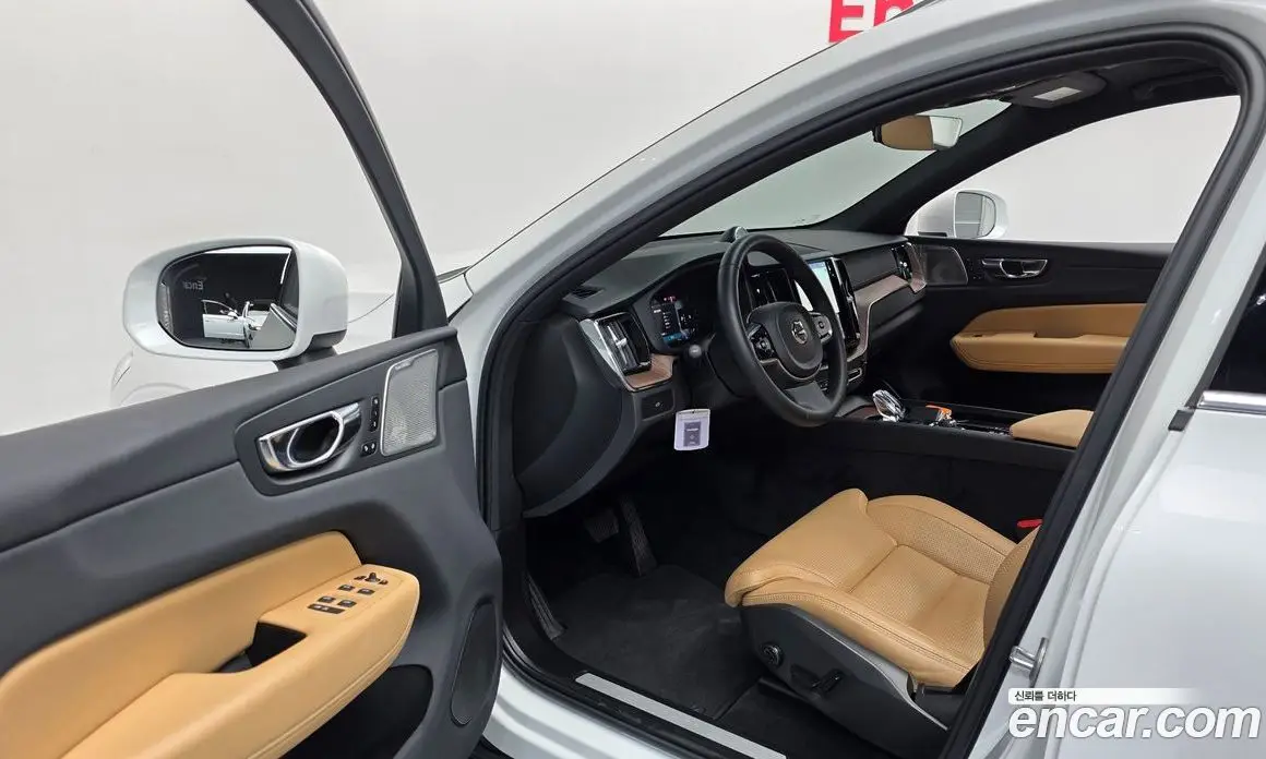 Volvo XC60 2023 2.0 автомат (гидро), фото 13 Volvo XC60 2023 2.0 автомат (гидро), фото 13