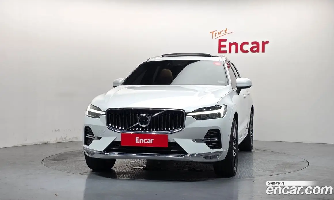Volvo XC60 2023 2.0 автомат (гидро), фото 3 Volvo XC60 2023 2.0 автомат (гидро), фото 3