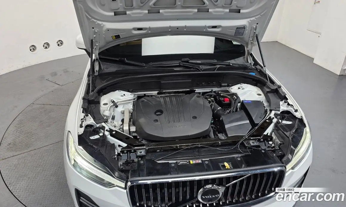 Volvo XC60 2023 2.0 автомат (гидро), фото 6 Volvo XC60 2023 2.0 автомат (гидро), фото 6