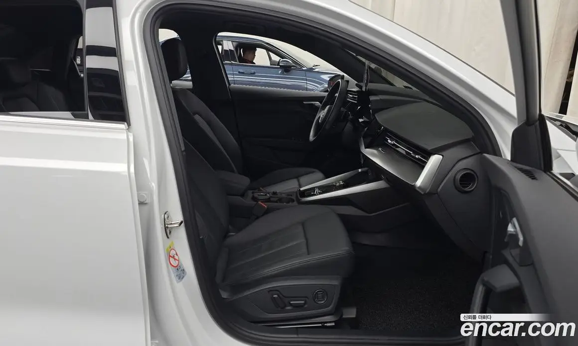 Audi A3 2022 2.0 автомат (гидро), фото 16