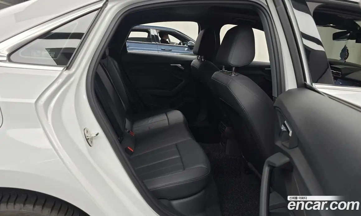 Audi A3 2022 2.0 автомат (гидро), фото 17