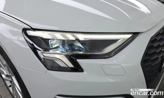 Audi A3 2022 2.0 автомат (гидро), миниатюра 8
