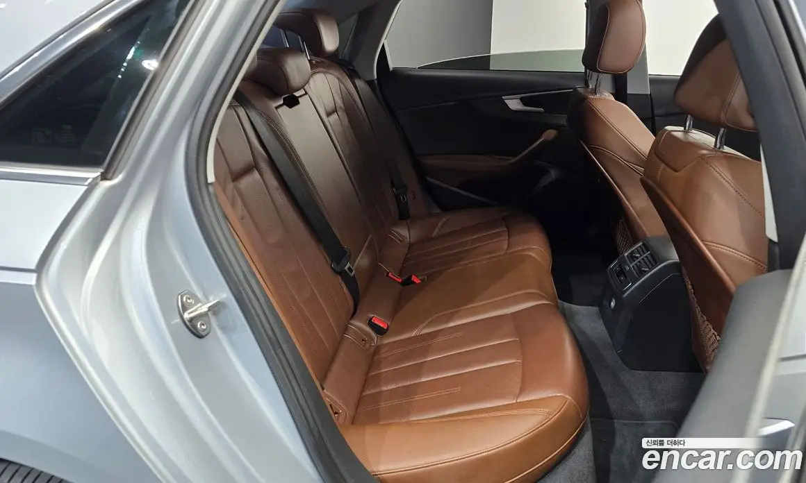 Audi A4 2018 2.0 автомат (гидро), фото 17 Audi A4 2018 2.0 автомат (гидро), фото 17