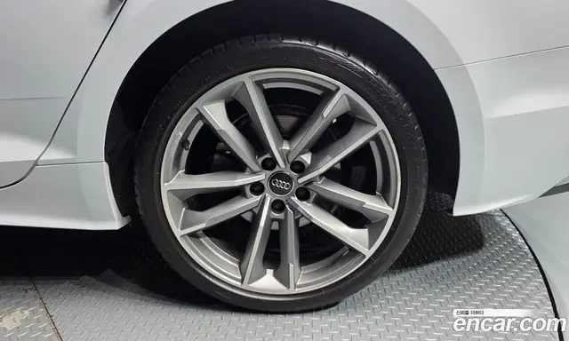 Audi A5 2020 2.0 автомат (гидро), миниатюра 7