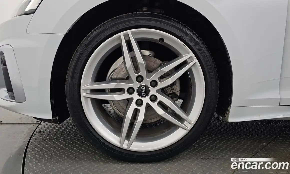 Audi A5 2021 2.0 автомат (гидро), фото 4 Audi A5 2021 2.0 автомат (гидро), фото 4