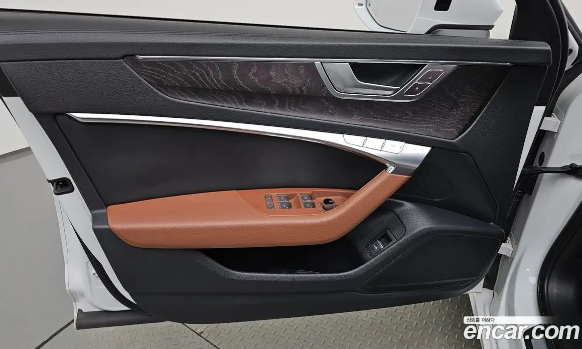 Audi A6 2021 2.0 автомат (гидро), фото 13