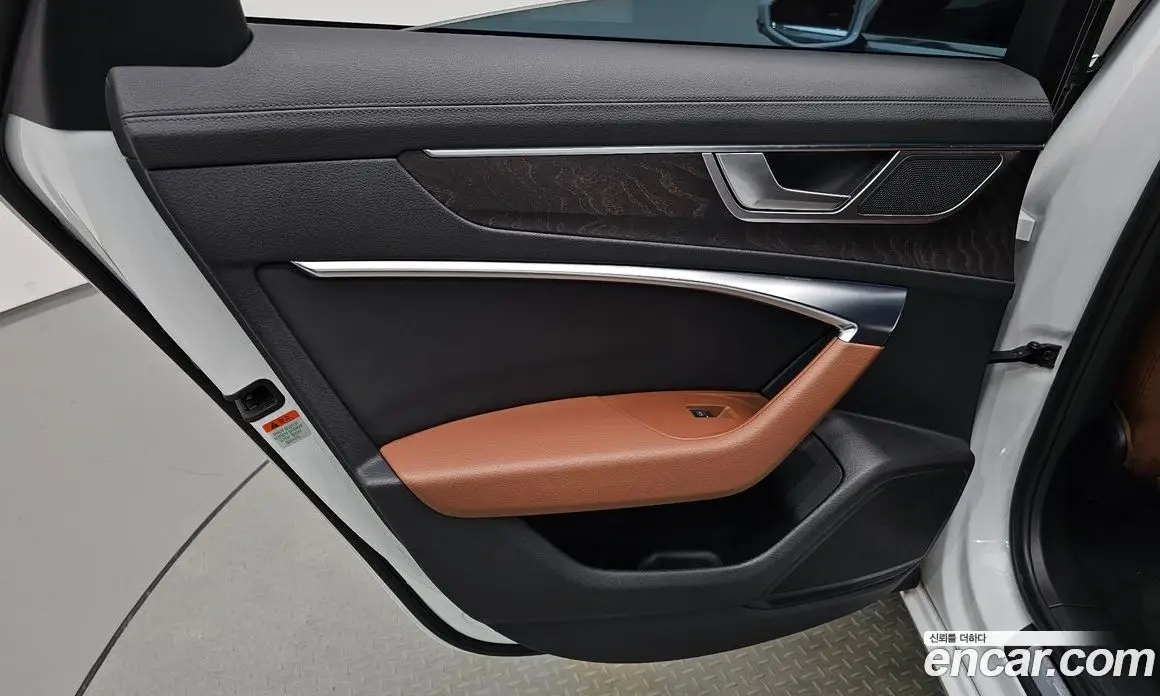 Audi A6 2021 2.0 автомат (гидро), фото 14