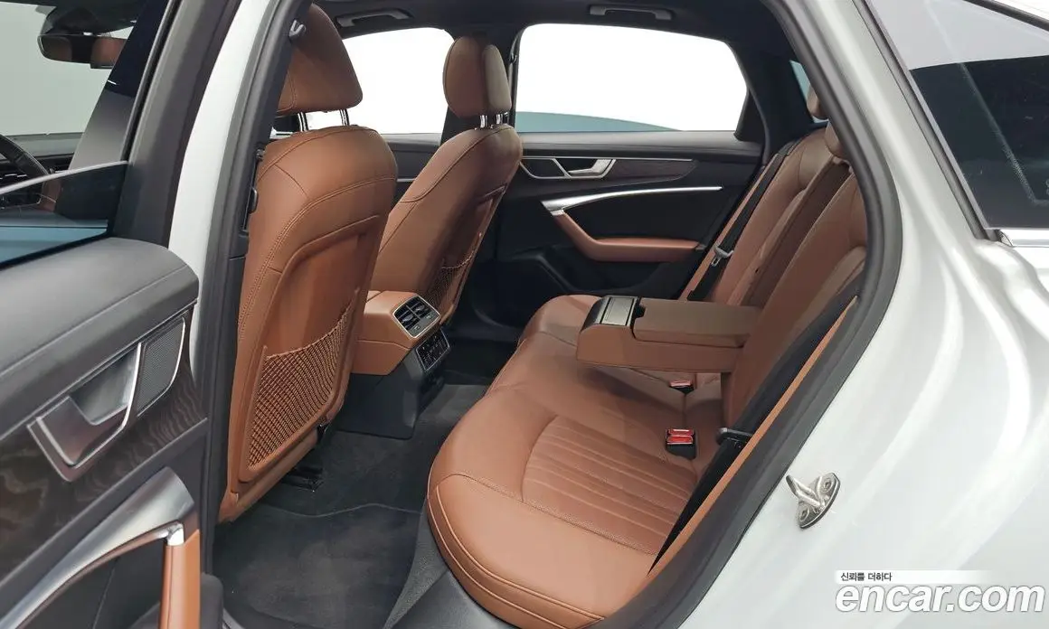 Audi A6 2021 2.0 автомат (гидро), фото 15