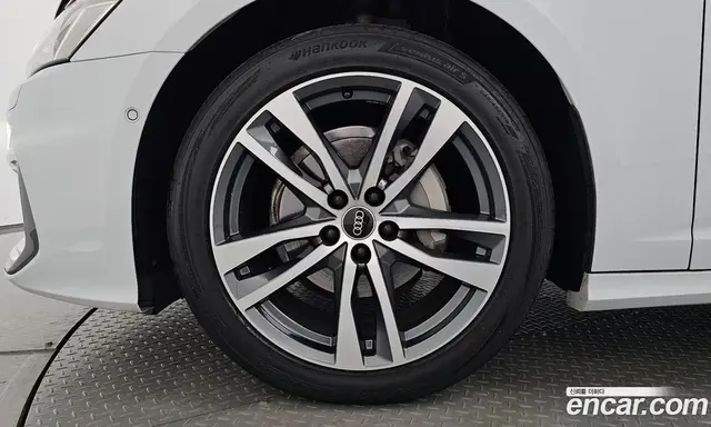 Audi A6 2021 2.0 автомат (гидро), миниатюра 4