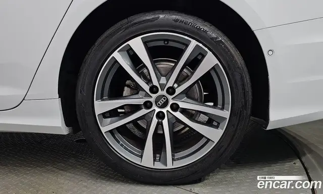 Audi A6 2021 2.0 автомат (гидро), миниатюра 6