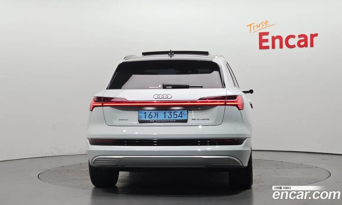 Audi e-tron 2021 0.2 автомат (гидро), фото 4