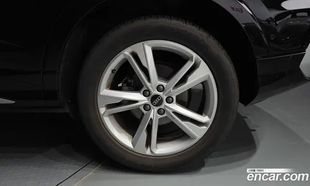 Audi Q3 2022 2.0 автомат (гидро), миниатюра 6