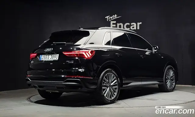Audi Q3 2023 2.0 автомат (гидро), миниатюра 2