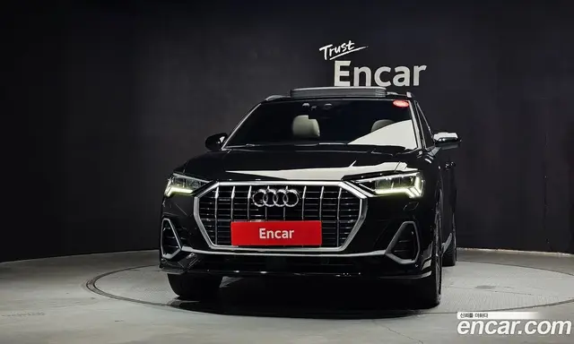 Audi Q3 2023 2.0 автомат (гидро), миниатюра 3