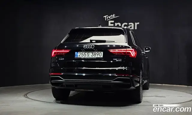 Audi Q3 2023 2.0 автомат (гидро), миниатюра 4