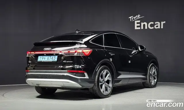 Audi Q4 e-tron 2023 0.2 автомат (гидро), миниатюра 2