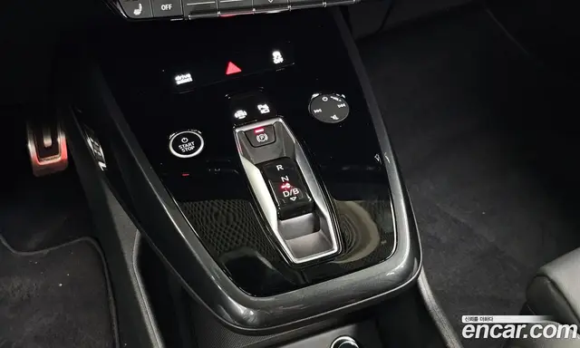 Audi Q4 e-tron 2023 0.2 автомат (гидро), миниатюра 12