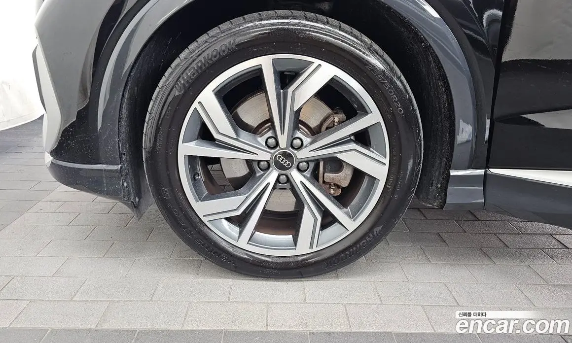 Audi Q4 e-tron 2023 0.2 автомат (гидро), фото 5