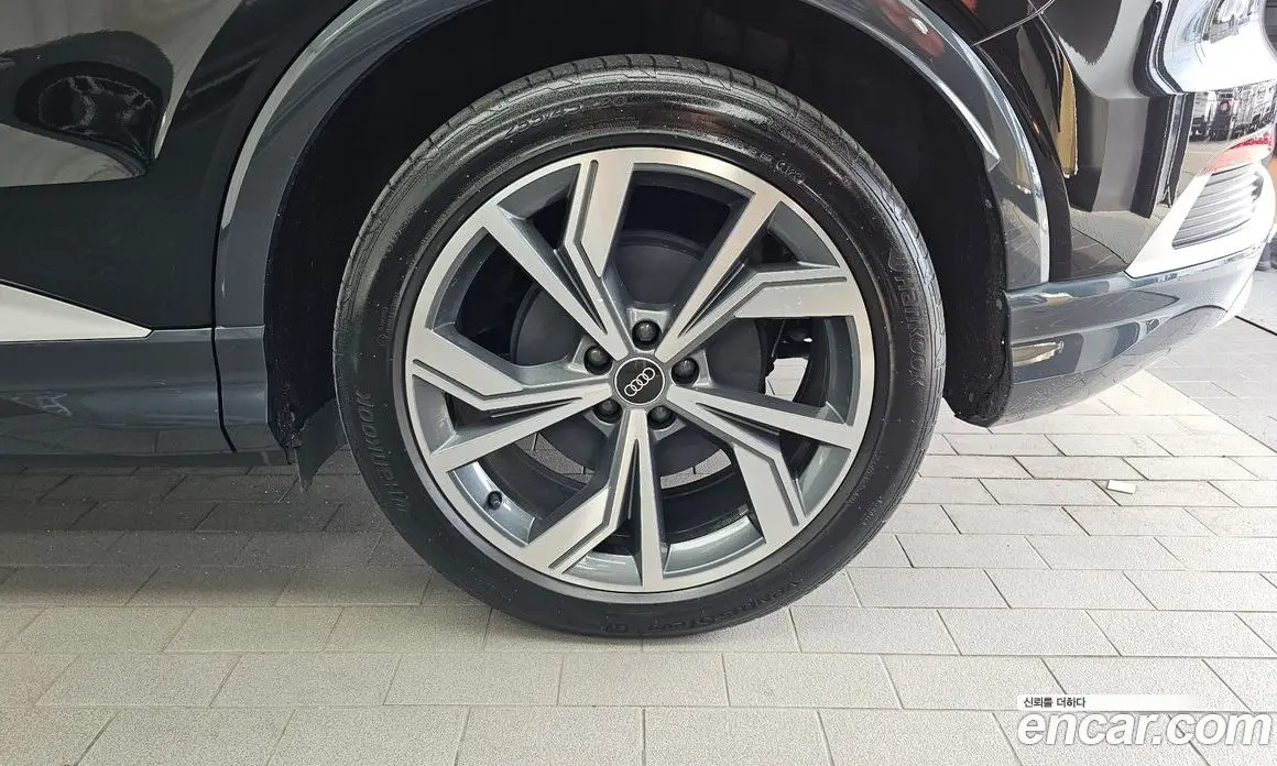 Audi Q4 e-tron 2023 0.2 автомат (гидро), фото 7