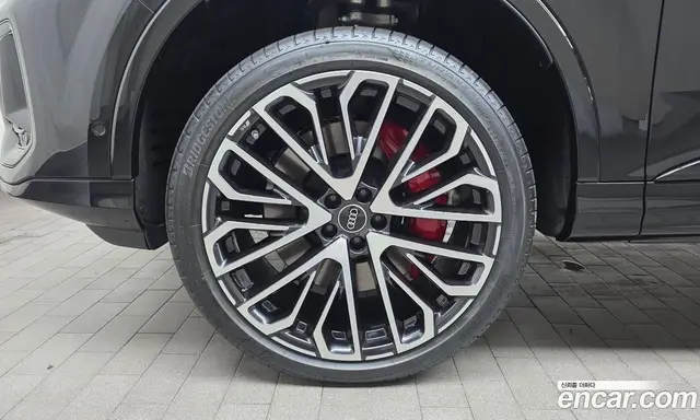 Audi SQ7 2026 4.0 автомат (гидро), миниатюра 5