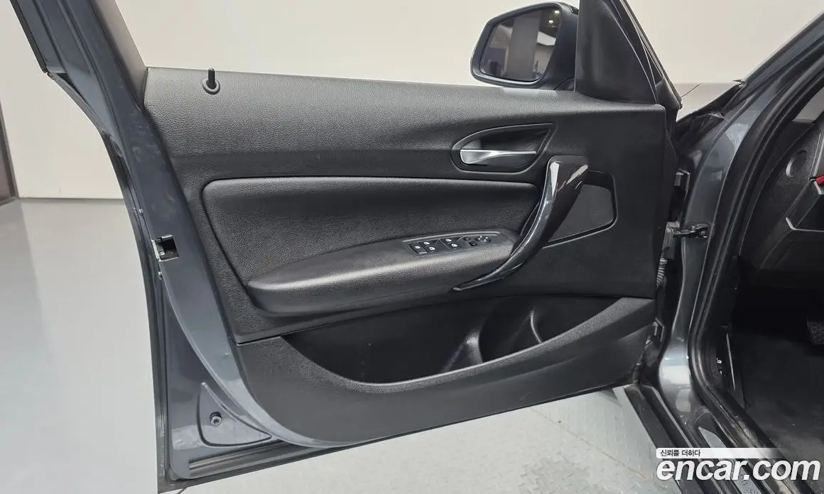 BMW 1 серия 2015 2.0 автомат (гидро), фото 13