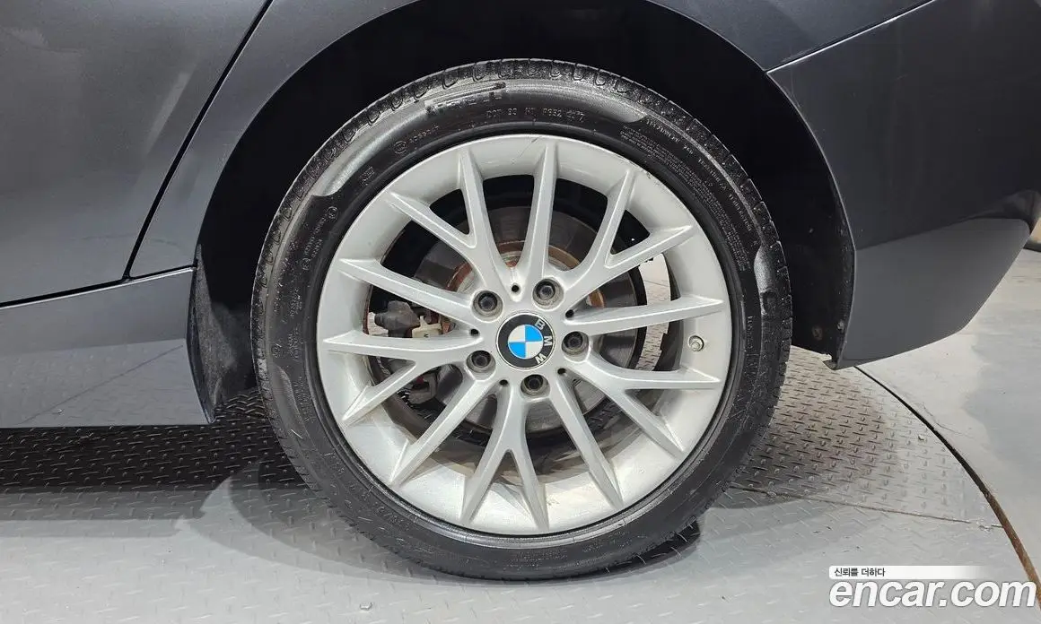 BMW 1 серия 2015 2.0 автомат (гидро), фото 6