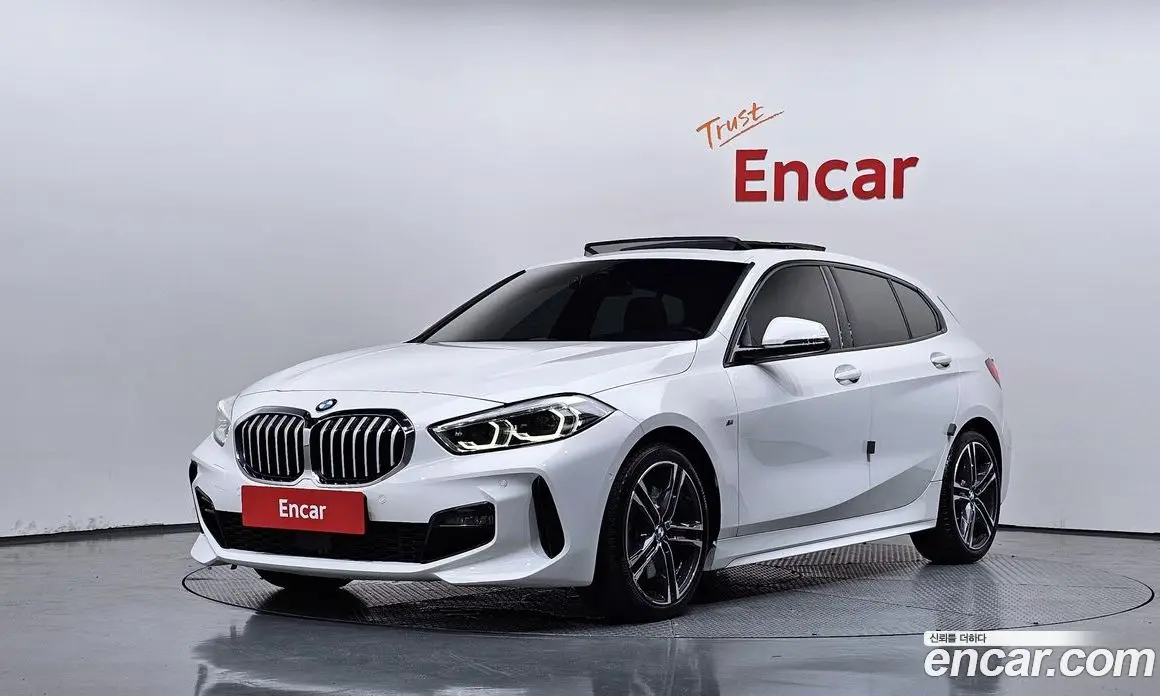 BMW 1 серия 2023 2.0 автомат (гидро), фото 1 BMW 1 серия 2023 2.0 автомат (гидро), фото 1